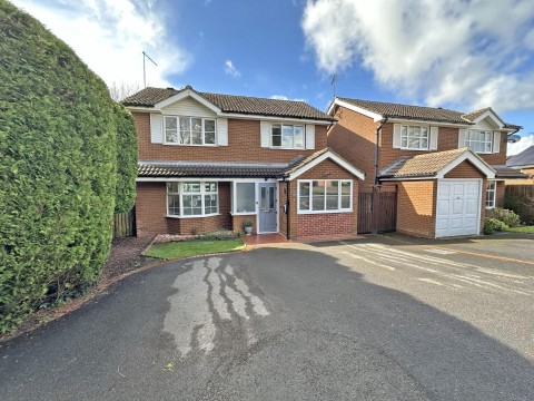 View Full Details for Edyvean Close, Rugby
