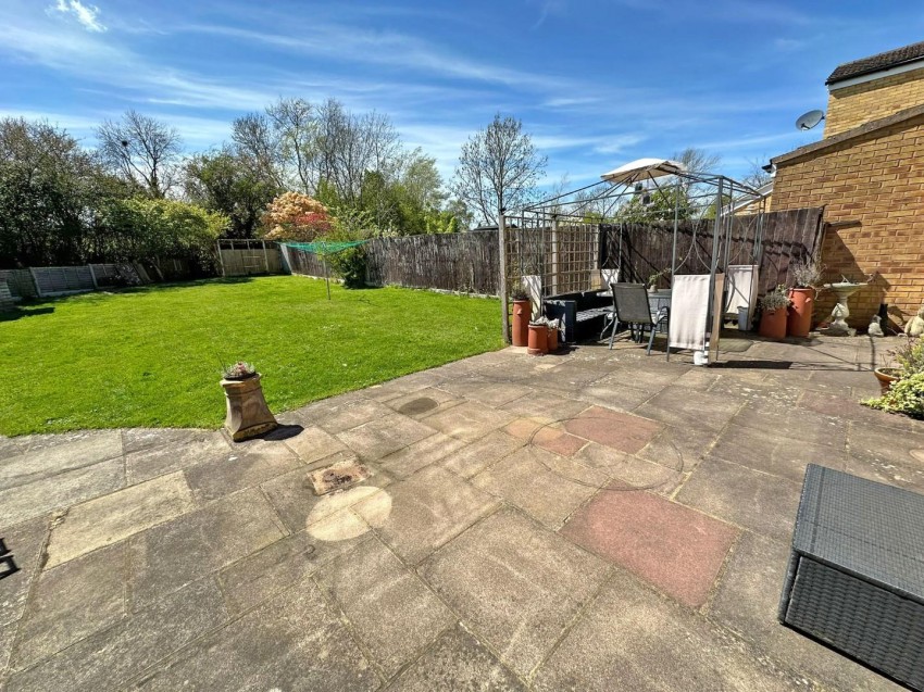 Images for Brackendale Drive, Barby, Rugby