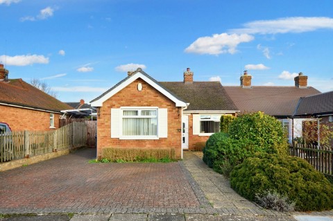 View Full Details for Laburnum Crescent, Northampton