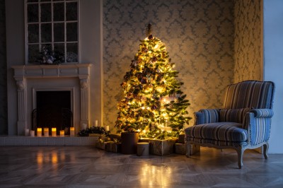 How to Tastefully Decorate Your On The Market Home for Christmas: A Sellers Guide